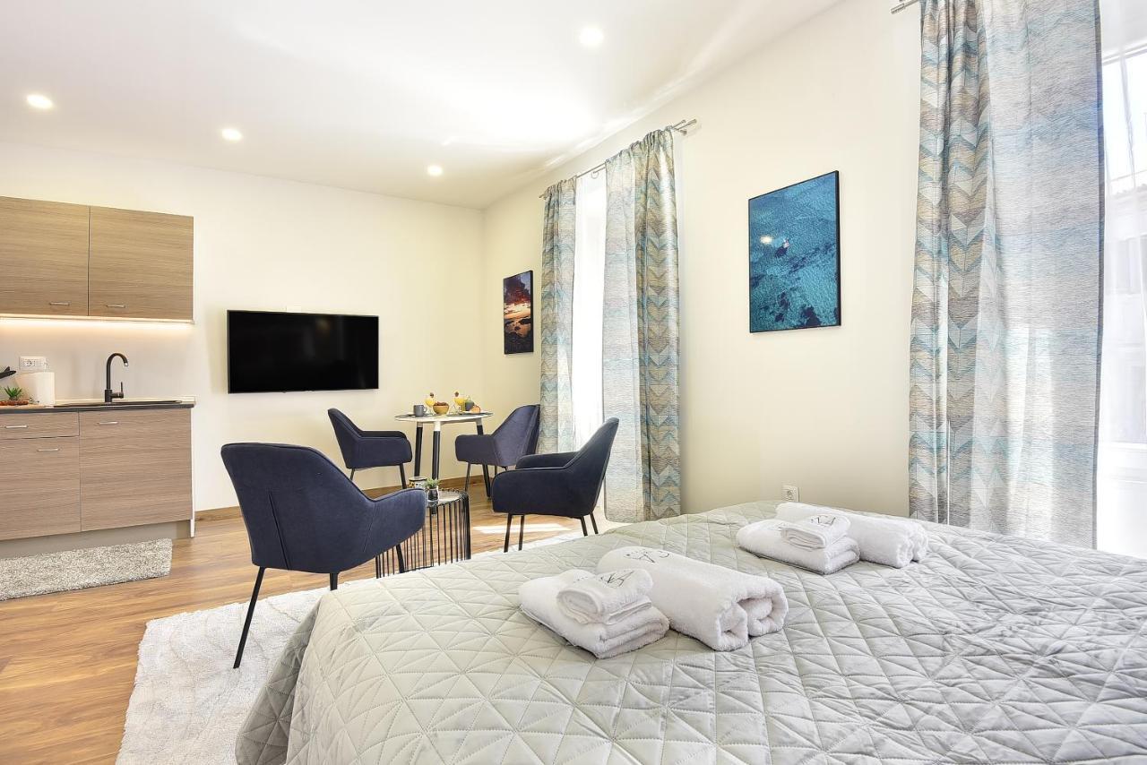D&A Central Luxury Apartments With Free Parking Pula Exterior foto