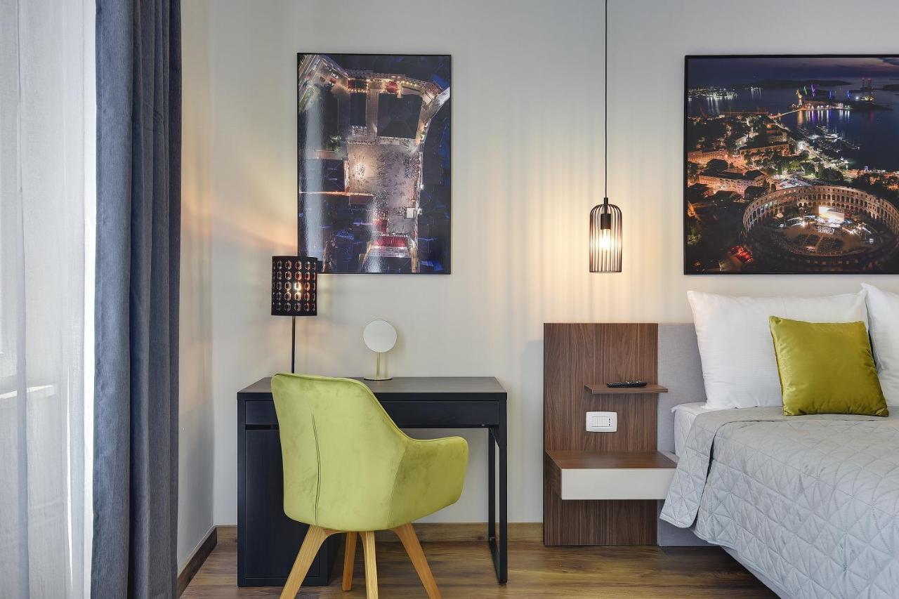 D&A Central Luxury Apartments With Free Parking Pula Exterior foto