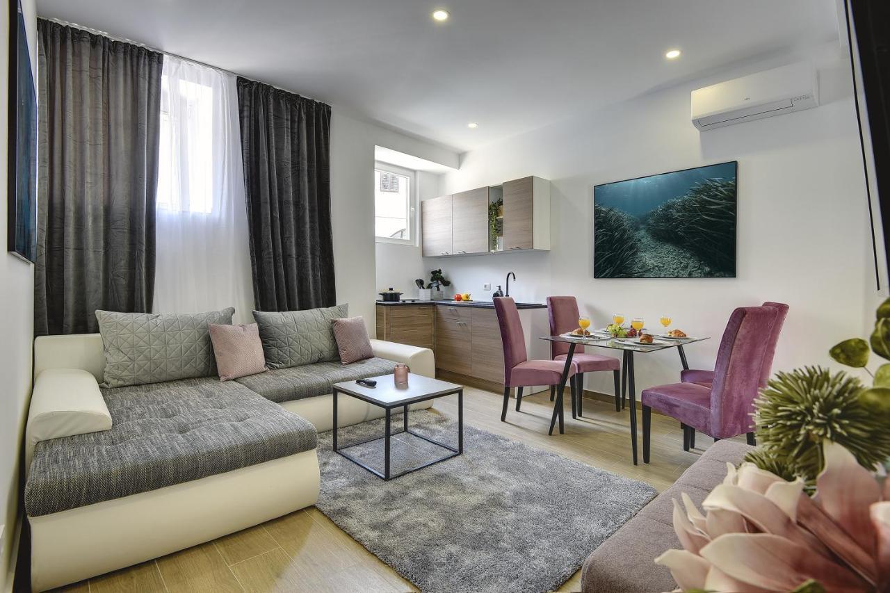 D&A Central Luxury Apartments With Free Parking Pula Exterior foto